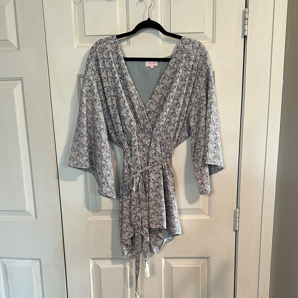 Pink Lily Blue Floral Romper size medium